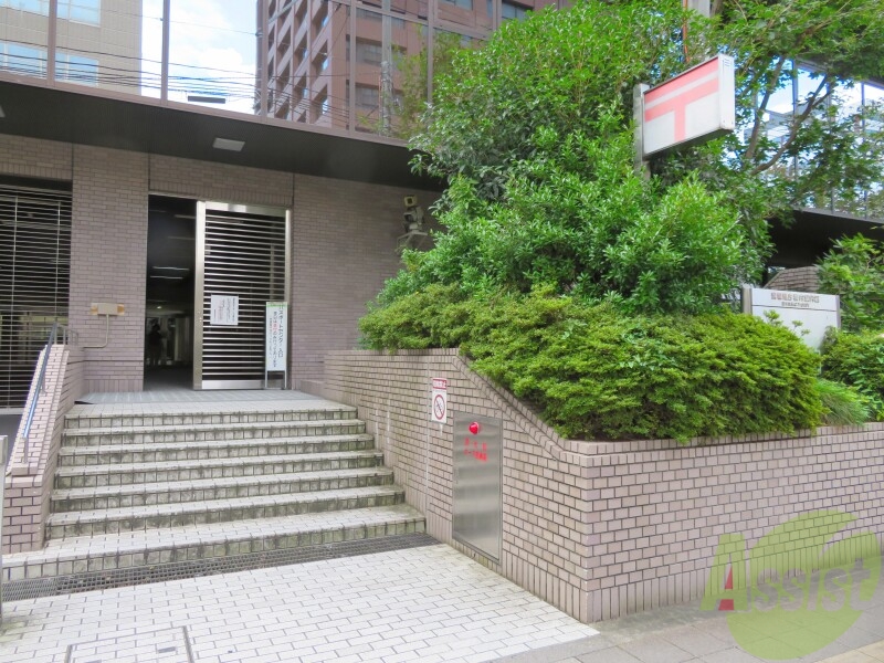 銀行　ゆうちょ銀行仙台支店東北福祉大学内出張所（銀行）まで827m