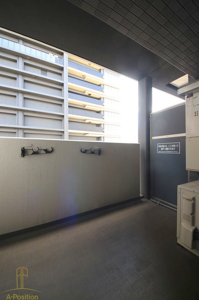 バルコニー　プレサンス堺筋本町駅前