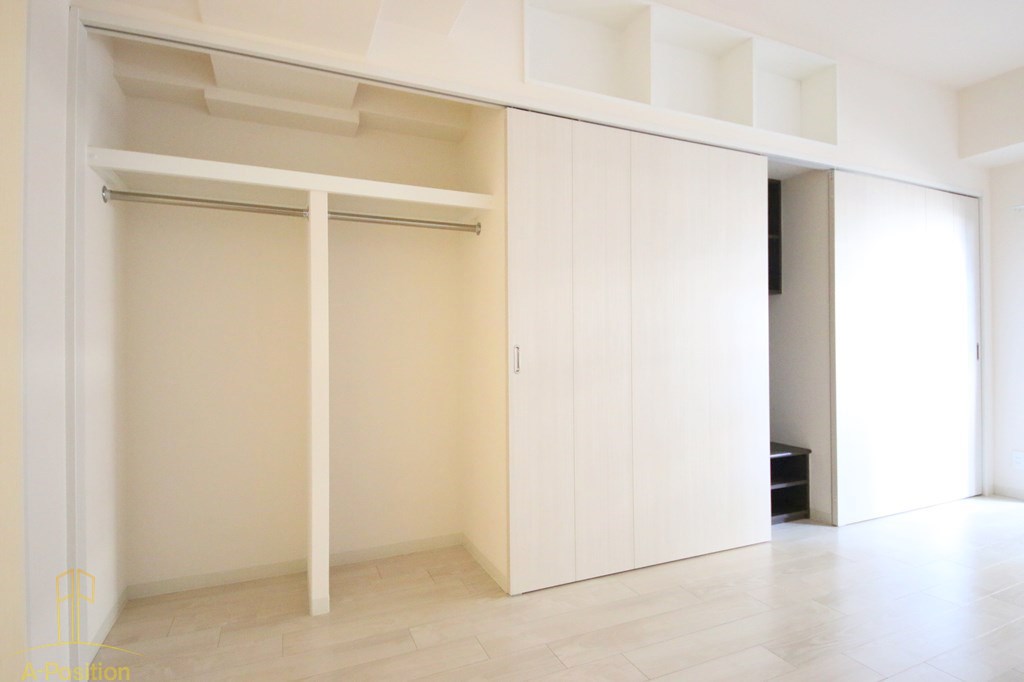 収納　プレサンス堺筋本町駅前