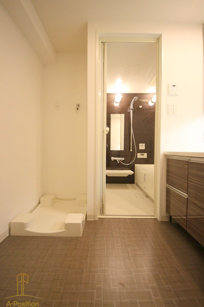 洗面設備　プレサンス堺筋本町駅前