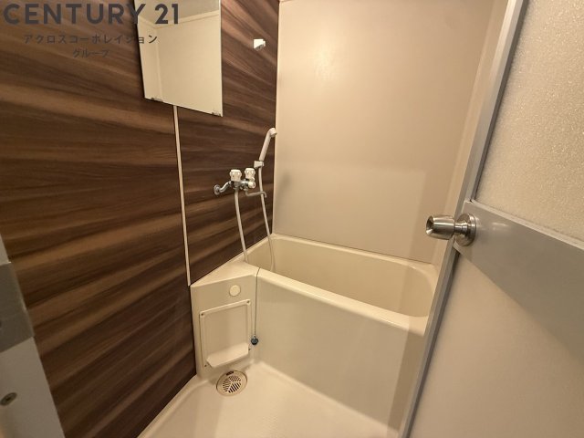 バス・シャワールーム　シンプルで機能的なユニットバスです！