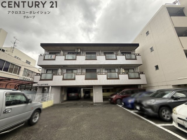 建物外観　敷地内駐車場あり！