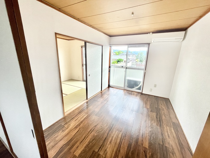 居室・リビング　※同系タイプ