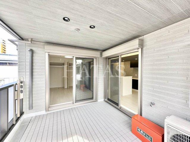 バルコニー　同物件別部屋です。