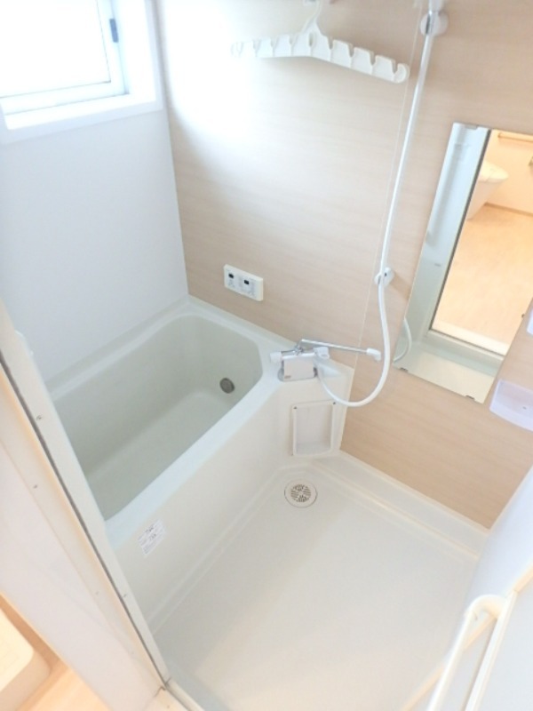 バス・シャワールーム　図面と現状に相違がある場合には現状を優先