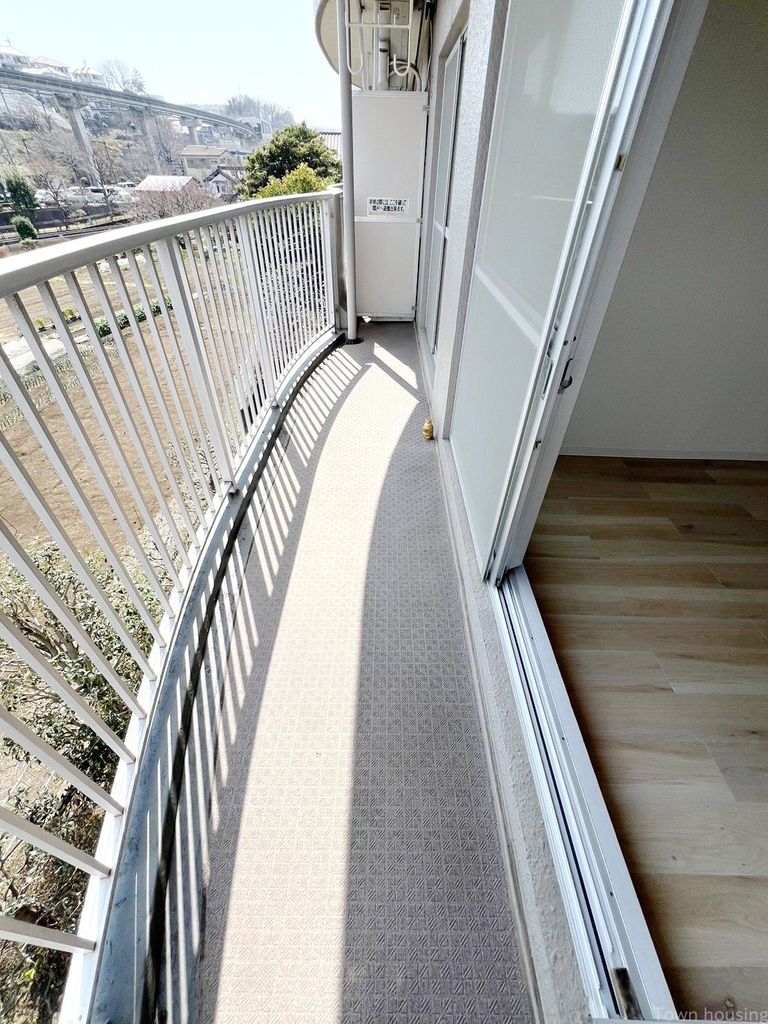 バルコニー　★お部屋探しはタウンハウジング高幡不動店まで★