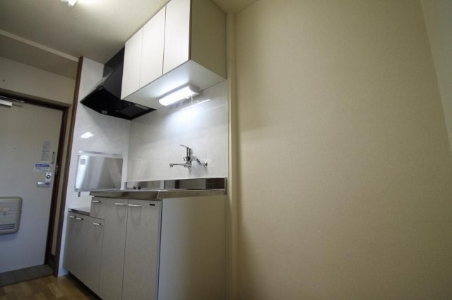 キッチン　※写真は別室です