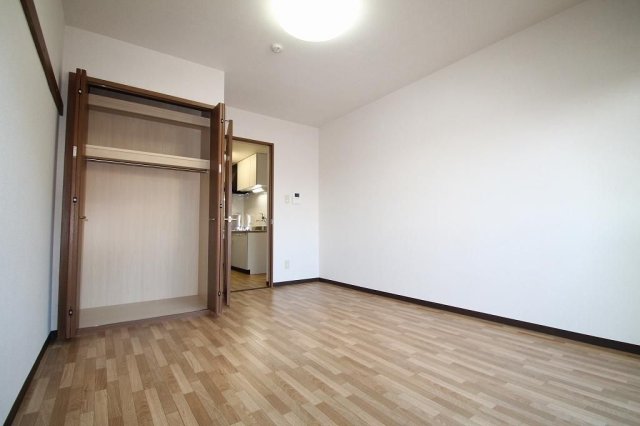 収納　※写真は別室です