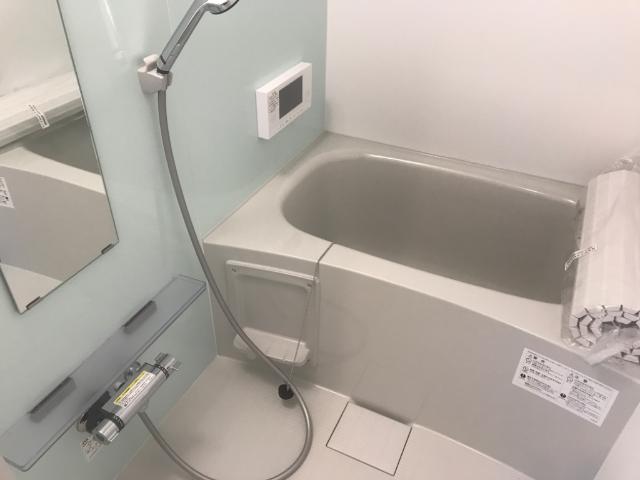 バス・シャワールーム　バス