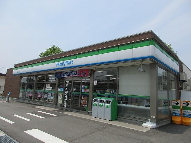 コンビニ　ファミリーマート新潟文京町店（コンビニ）まで386m