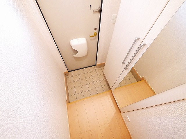 玄関　シンプルで使いやすい玄関です