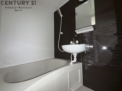 バス・シャワールーム　浴室リノベーション済みです