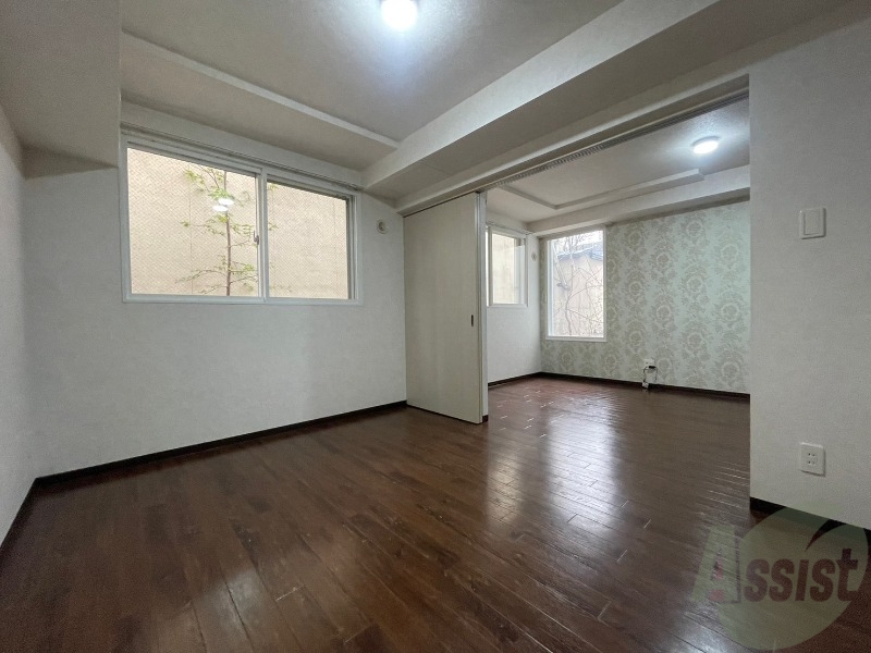 その他部屋・スペース　６．１帖の洋室です。家具の配置もしやすそうですね！