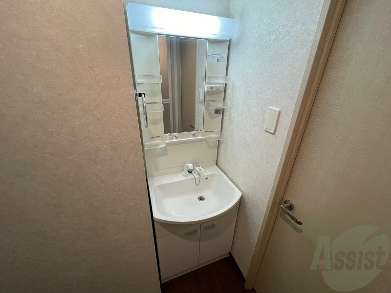 洗面設備　シャンプードレッサーで身支度もラクラクです！