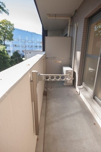 バルコニー　陽当たり良