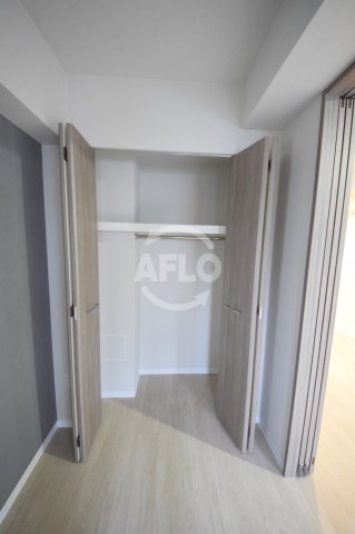 収納　アヴェニール北浜　クローゼット