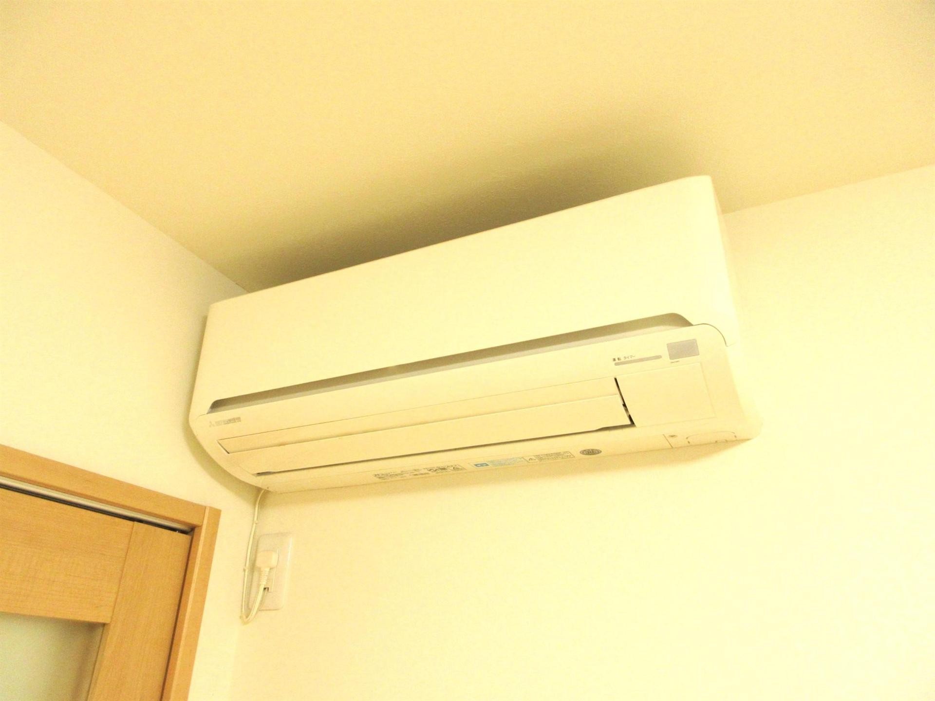 その他設備　エアコンはリビングと寝室についています♪