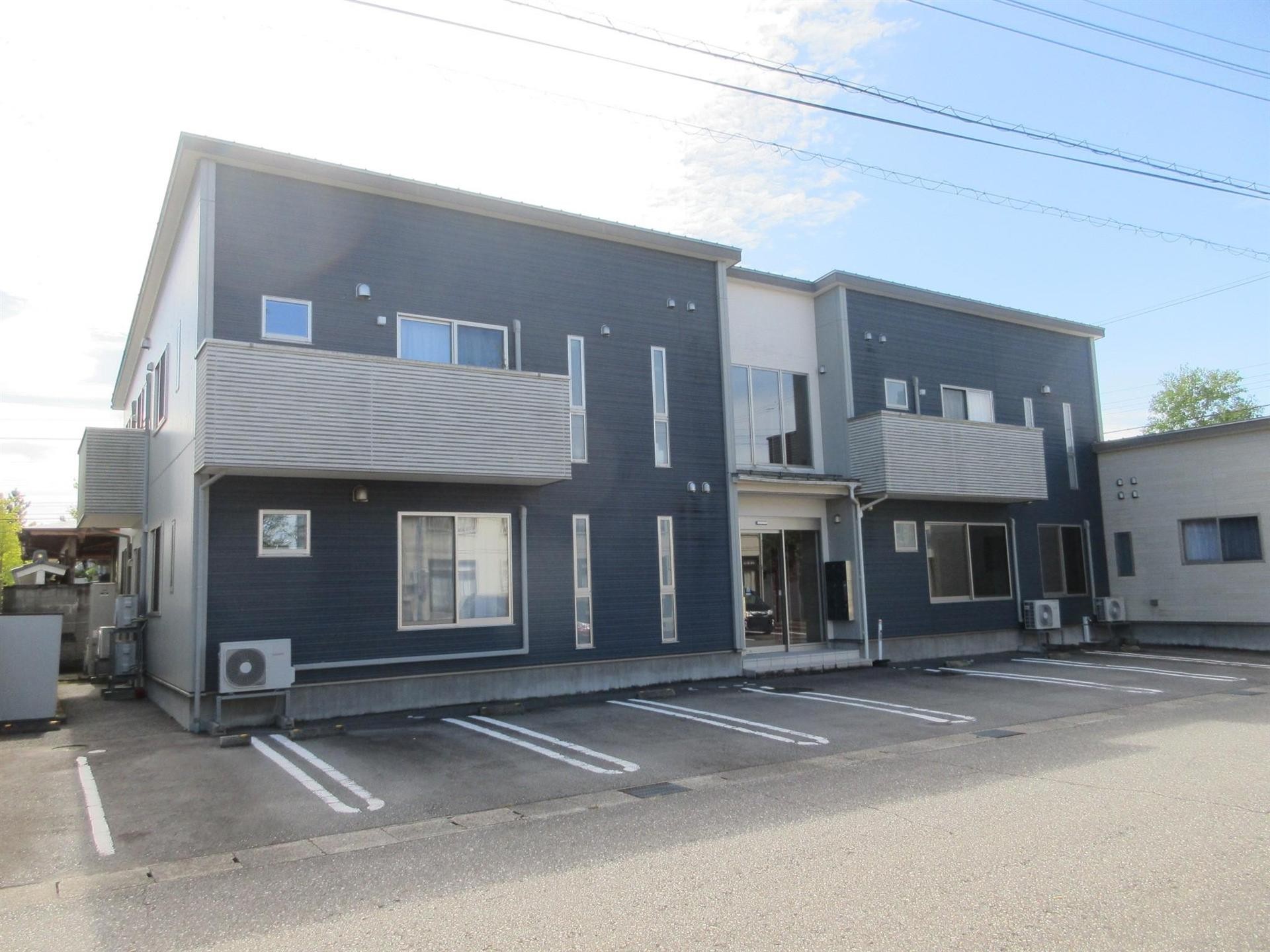 建物外観　『セブンスダイアリー』外観です♪