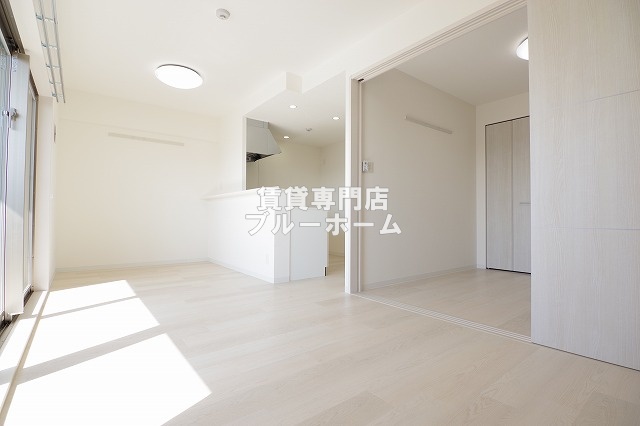 居室・リビング　広々としたリビング！