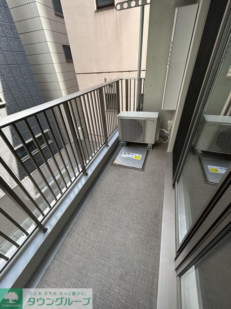 バルコニー　バルコニー