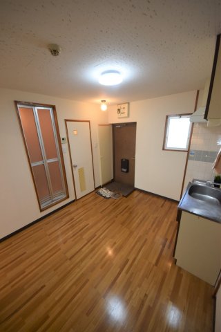 キッチン　同建物別部屋 現況優先