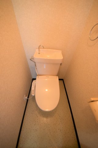 トイレ　同建物別部屋 現況優先