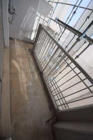 バルコニー　同建物別部屋 現況優先