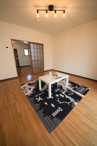 居室・リビング　同建物別部屋 現況優先