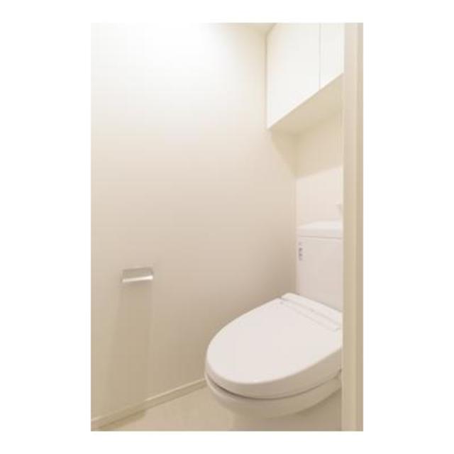 トイレ　※写真は同タイプ住戸です。