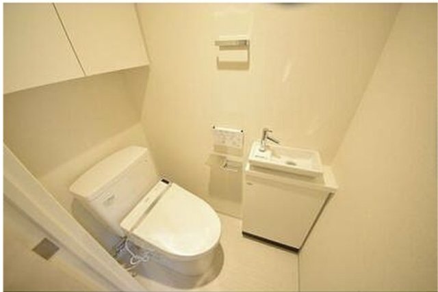 トイレ　別部屋参考写真