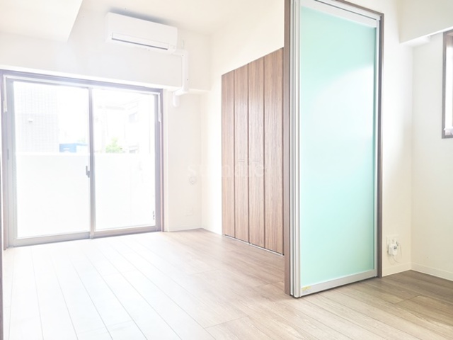 居室・リビング　6.7帖のダイニングと4.7帖の居室です☆