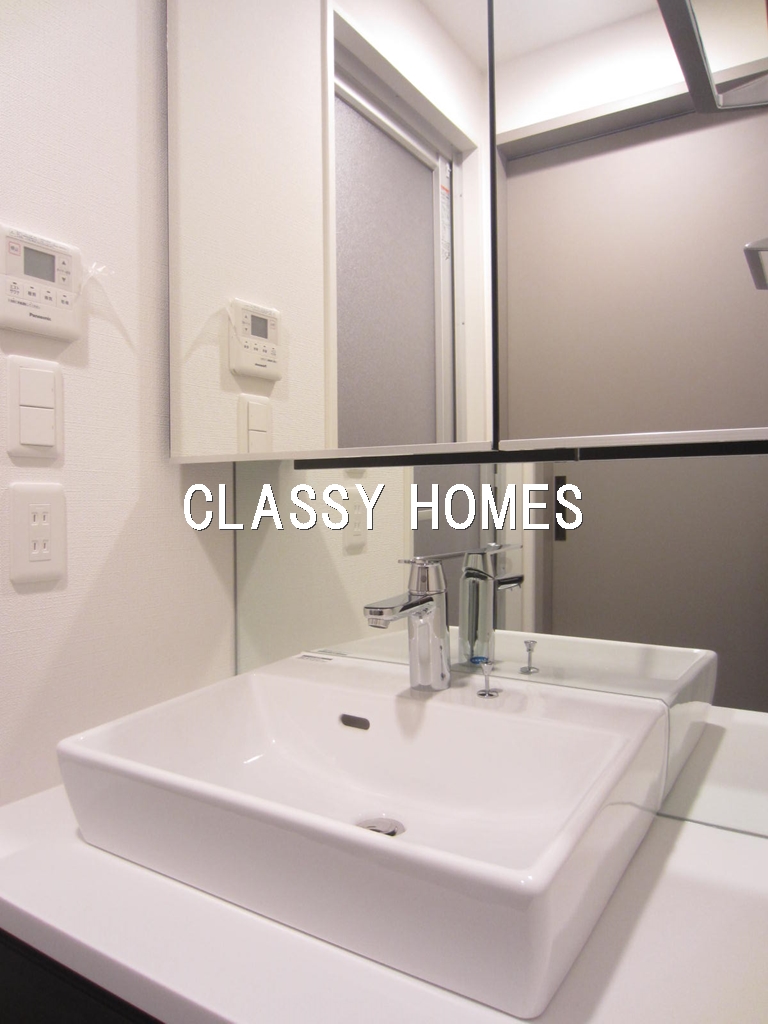 洗面設備　2019年竣工　ローレルタワールネ浜松町：洗面台