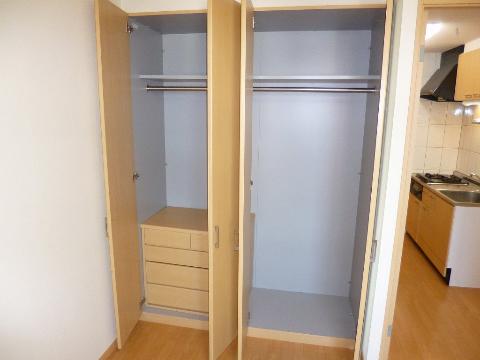 収納　クローゼット