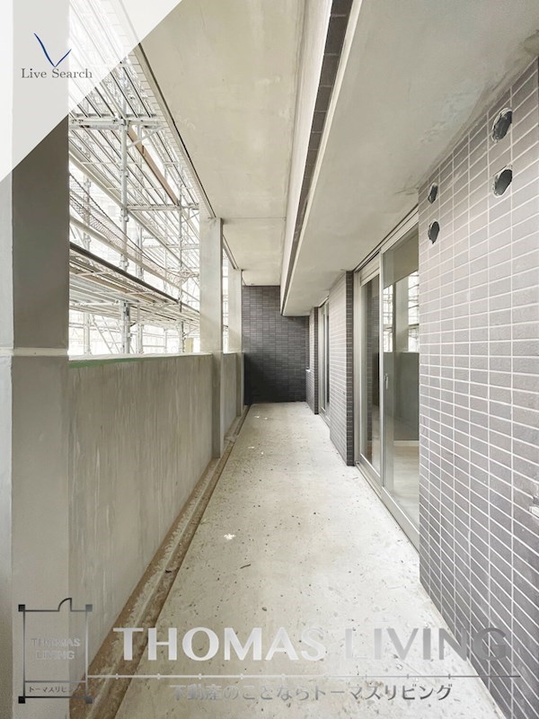 バルコニー　全部屋が南向きバルコニーなので採光も取れます。