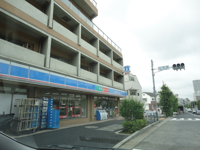 コンビニ　コンビニ（コンビニ）まで300m