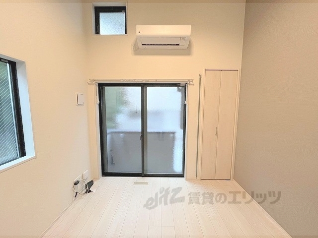 居室・リビング　洋室