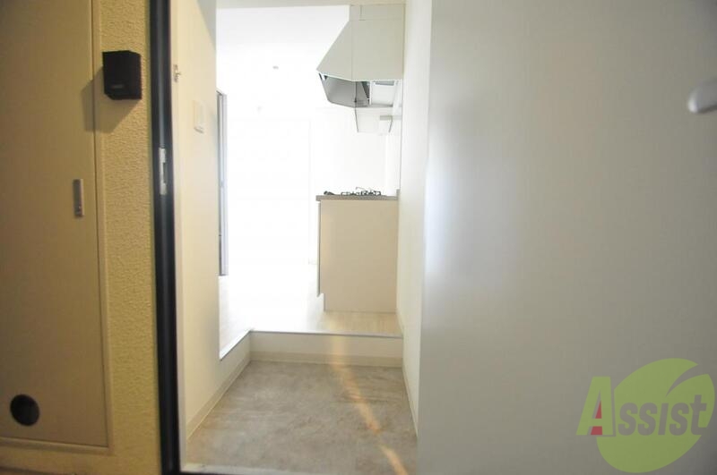 玄関　忙しい朝にあなたを手助けしてくれる素敵な洗面台。