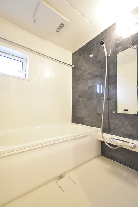 バス・シャワールーム　１坪風呂