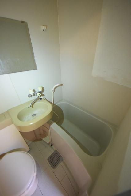 バス・シャワールーム　バス