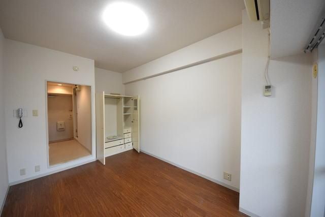 居室・リビング　フローリング