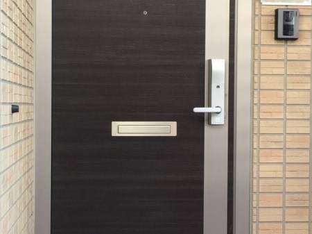 玄関　同等タイプのイメージ写真です。