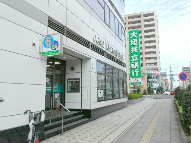銀行　大垣共立銀行勝川支店（銀行）まで512m