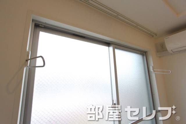 バルコニー　室内にホスクリーン完備