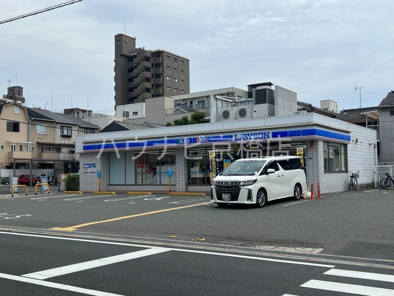 コンビニ　ローソン都島中通三丁目店（コンビニ）まで370m