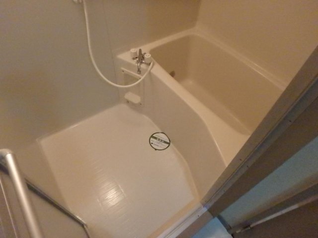 バス・シャワールーム　★洗面台付きバスルーム★