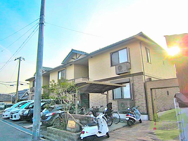 建物外観　豊中市熊野町「アメニティーコート」