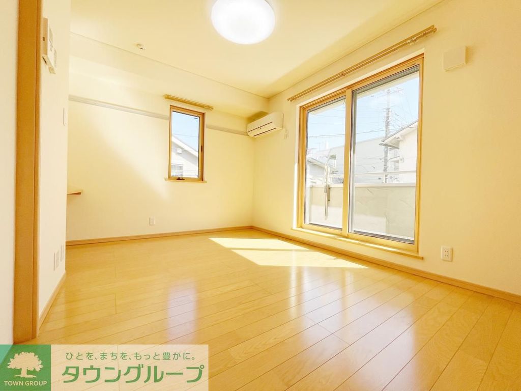 居室・リビング　★日当たり良好★収納たっぷり１K★