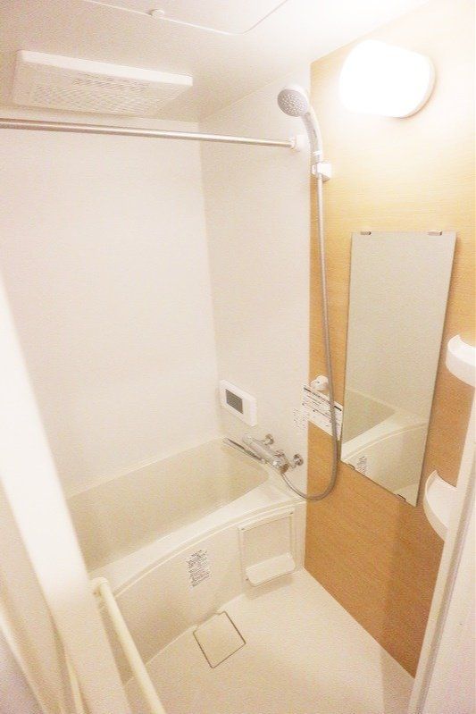 バス・シャワールーム　★浴室ＴＶ付きお風呂★