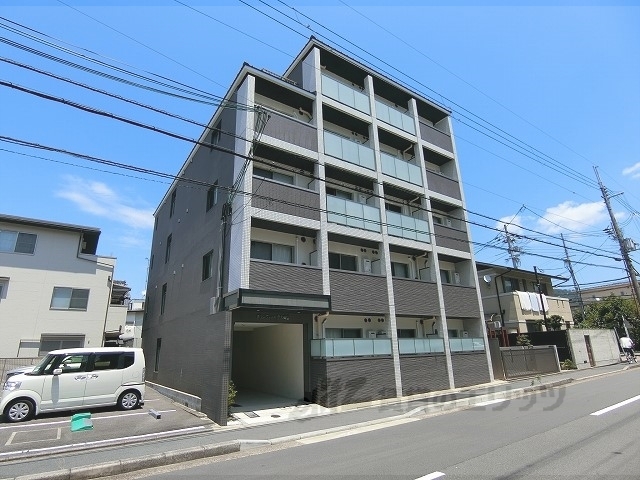 グランディール京大御蔭の外観写真