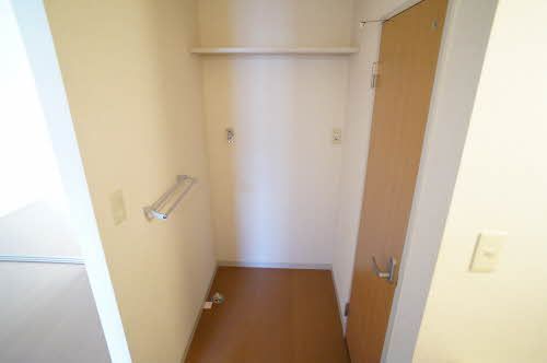 洗面設備　洗濯機置場